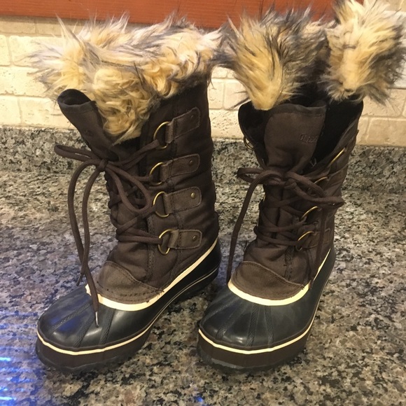 Blizzard Snow Boots - Picture 1 of 2
